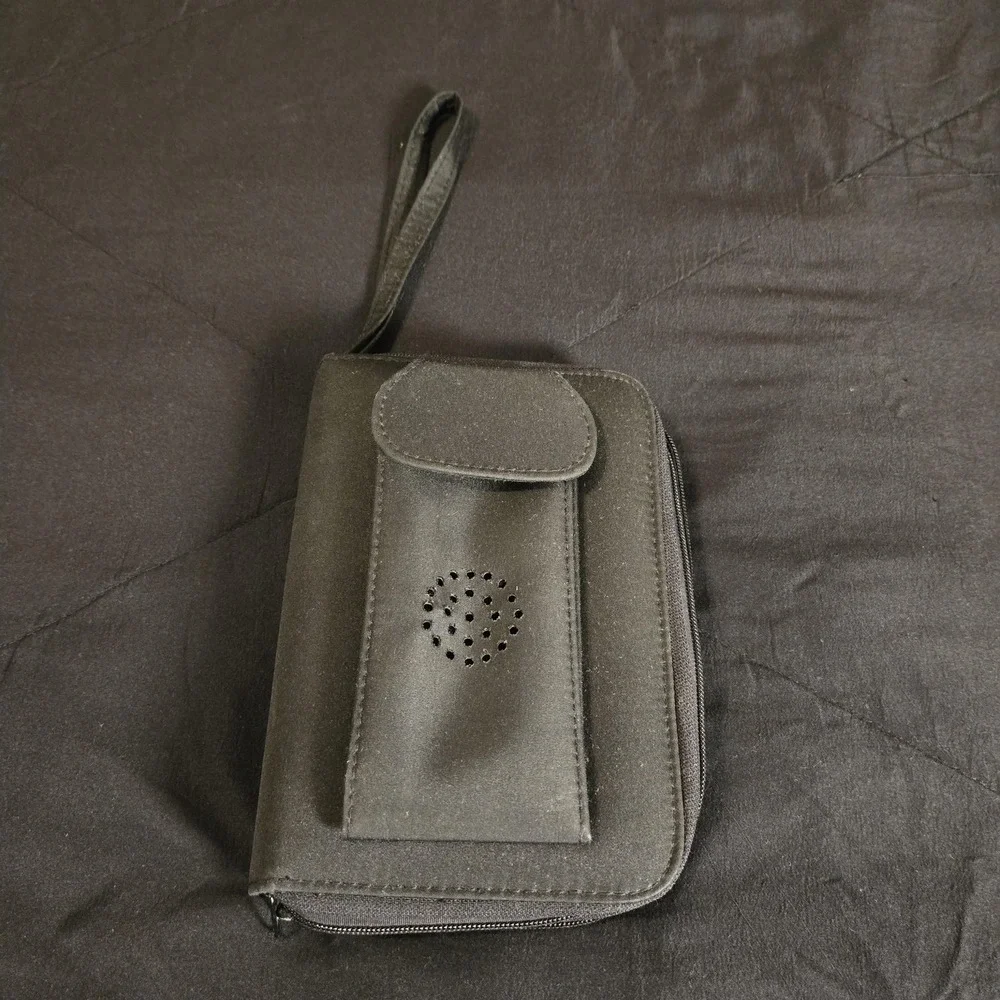 Black‎ Small Zippered 6 Ring-Bound Planner Wristlet Faux Leather Phone Pocket